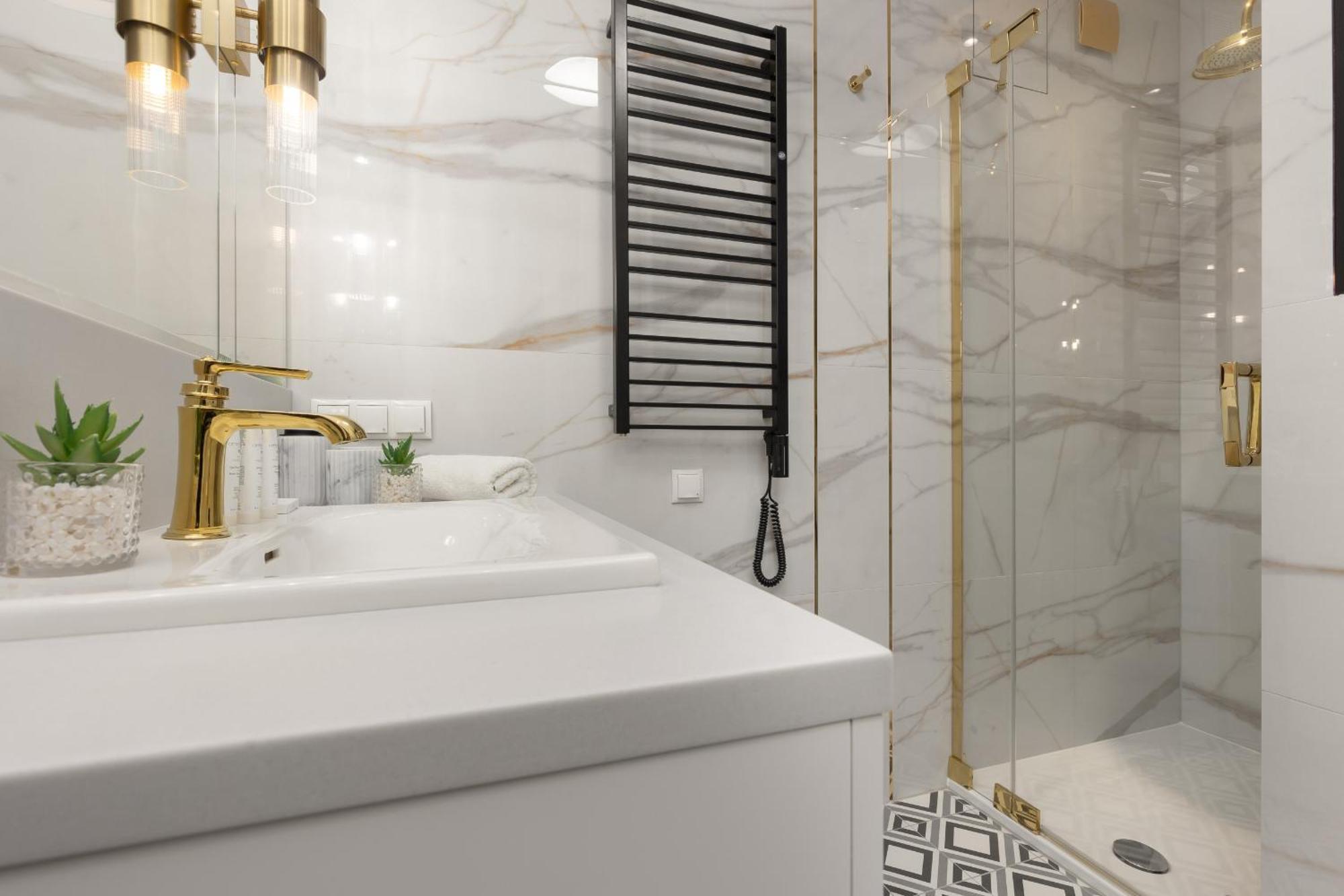 Butas Lux Blue Moon Center Foksal By Renters Prestige Warsaw
