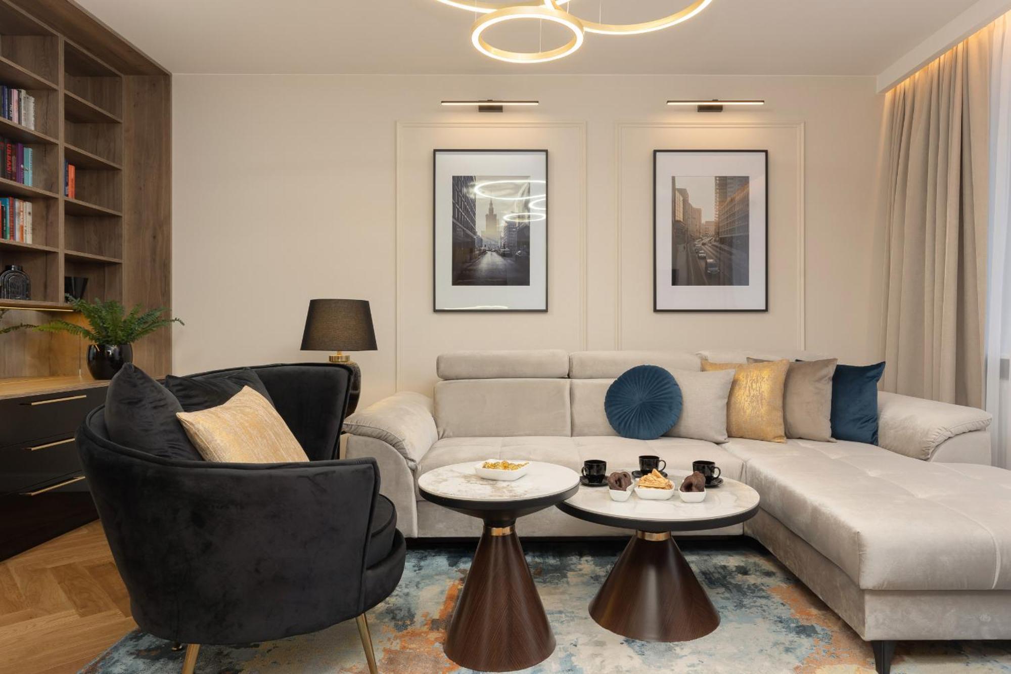 Lux Blue Moon Center Foksal By Renters Prestige Butas Warsaw